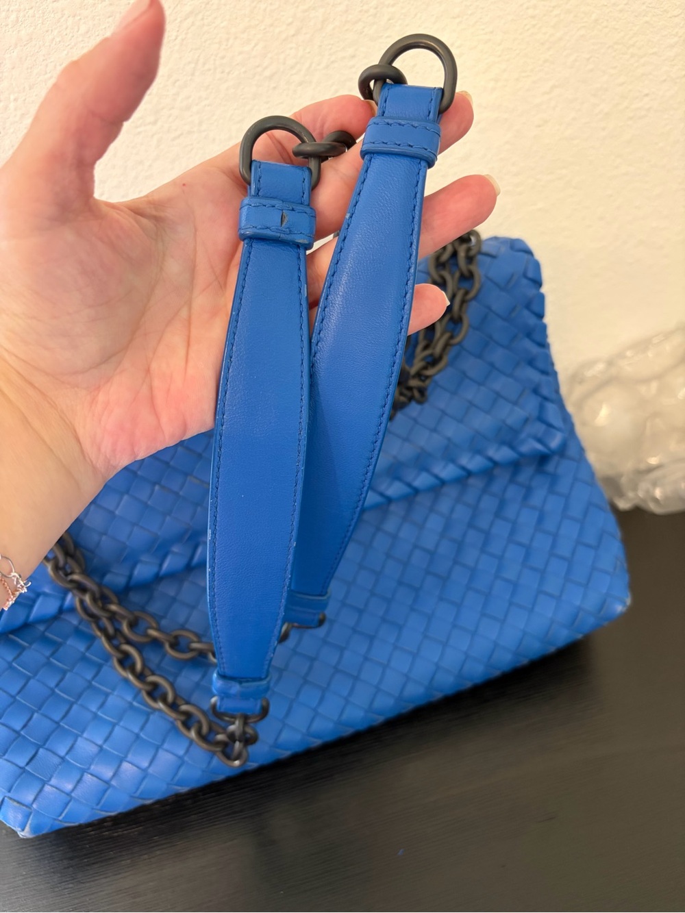 Bottega Veneta Blue Intrecciato Leather Large Olimpia Bag - Picture 7 of 16